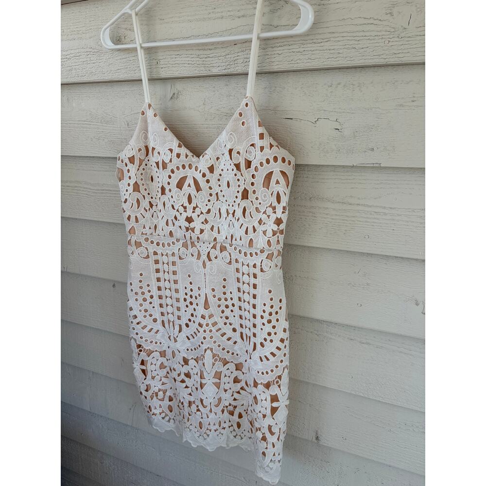 Lulus White Lace Mini Dress Sleeveless Spaghetti Strap Boho Size M - Picture 3 of 7